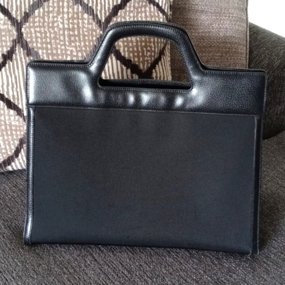 🖤VTG Ferragamo🖤 - BW-21 1850 Top Handle Nylon/Leather Bag - Picture 2 of 16
